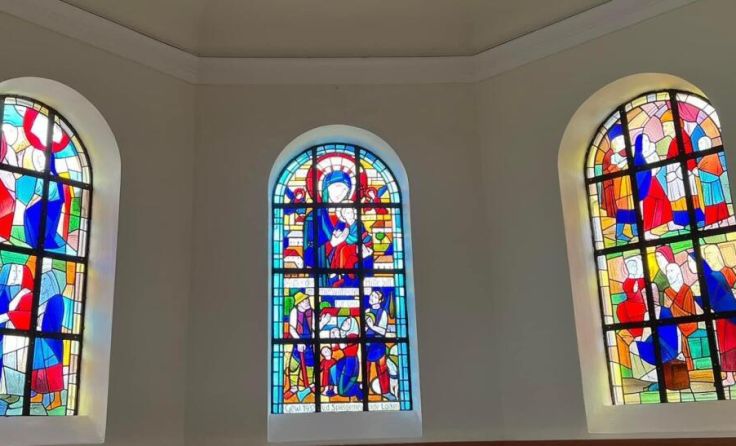 Kirchenfenster in Lacken (Foto: Pernsteiner)