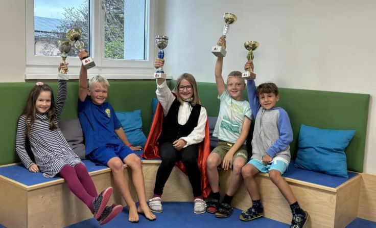 Die Klassensieger des Lesemarathons freuen sich über ihren Erfolg. (Foto: VS Lembach)