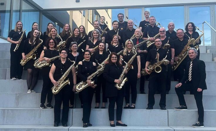 Saxofiori spielen für das Hilfsprojekt Hope4Uganda. (Foto: SAXOFIORI)