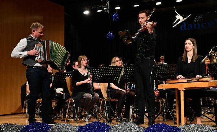 Let's dance mit dem Bezirksorchester Rohrbach (Foto: OÖBV Rohrbach)