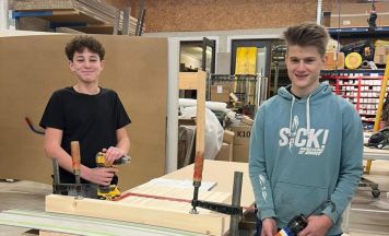 Neufeldens Polyschüler bekamen praxisnahe Einblicke in verschiedene Berufsfelder