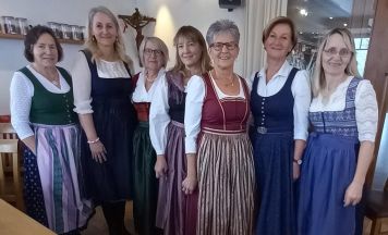 Sarleinsbacher Goldhaubenfrauen haben eine neue Obfrau