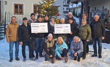 Punschstand-Erlös hilft Anton und der Krebshilfe