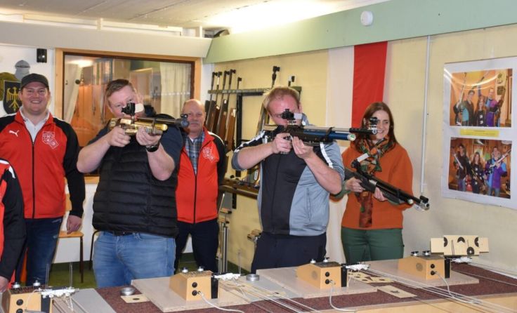 Meisterschaft mit dem Luftdruckgewehr (Foto: Schützenverein Bad Leonfelden)