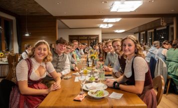 Digital Detox-Challenge: Landjugendliche setzen auf echte Begegnungen