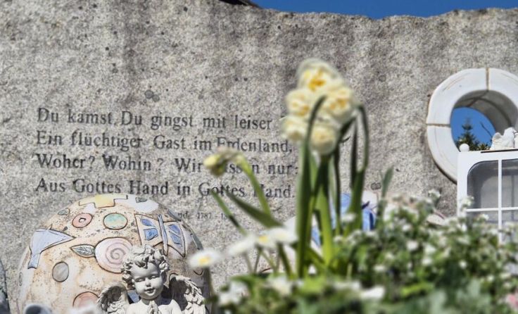 Das Gemeinschaftsgrab der Sternenkinder am Rohrbacher Friedhof (Foto: OÖG)