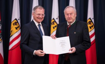 Kultur-Ehrenzeichen verliehen