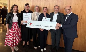 Kleinzell und St. Martin als familienfreundliche Gemeinden ausgezeichnet