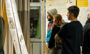 Wohnen im Alter neu gedacht: Wanderausstellung im Haus Wiederstein wird eröffnet