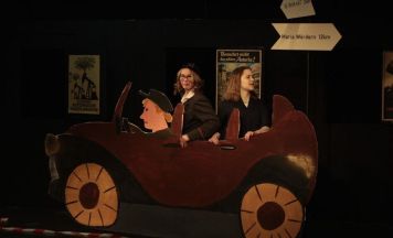 Theatergruppe im Gymnasium Rohrbach spielt Astoria