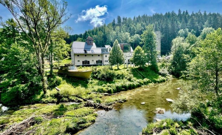 Kunstbegegnung im alten Lagerhaus (Foto: Heim.Art / Eckl)