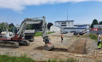 Rotes Kreuz errichtet neue Halle für den Katastrophenhilfsdienst