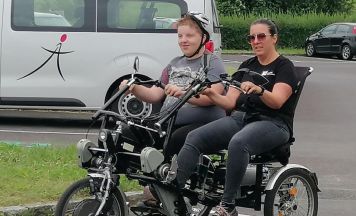 Lesung bringt das neue Tandem-Fahrrad für Arcus ein Stück näher
