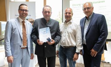 Wasserwart Franz Eder mit der Goldenen Ehrennadel ausgezeichnet