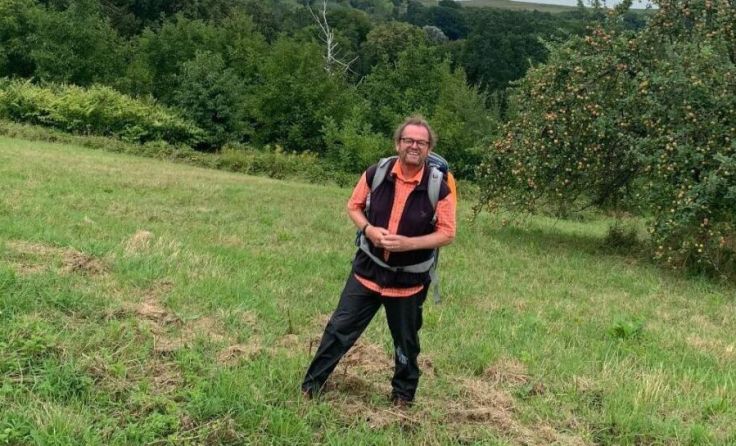 Der Ottensheimer Ferdinand Kaineder ist seit vielen Jahren auf Pilgerwegen unterwegs. (Foto: KAÖ)