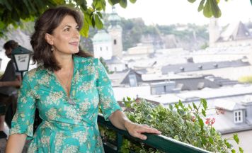 Klara Pöschl: Von Casting-Nummer 125 auf die „Jedermann“-Bühne