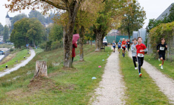 800 Teilnehmer feiern Lauffest beim Donaulauf in Ottensheim