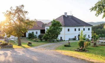 Yoga-Festival in Altenfelden bietet 73 Workshops am Kleebauer Hof