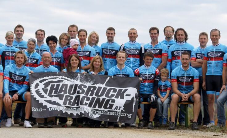 Das Team des Rad- und Laufsportvereins Hauruck-Racing Frankenburg.