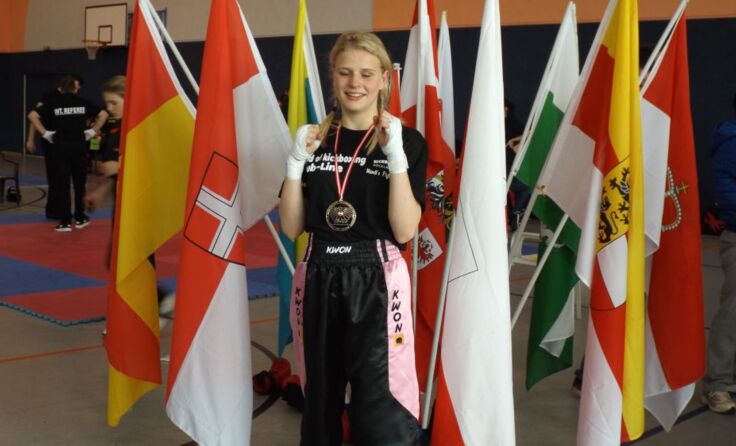 Staatsmeisterin Gloria Staudinger vom Kickboxverein Vöcklabruck. 