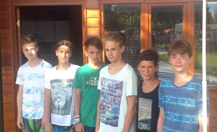 Junge Helden: sechs Schüler zogen einen Pensionisten aus dem Mondsee. Foto: Wasserrettung Mondsee