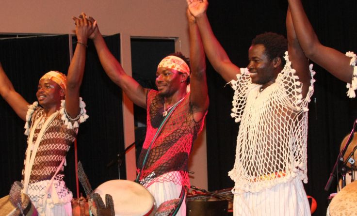 Louis Sanou e les cinc freres aus Burkina Faso