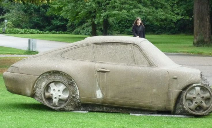 Gottfried Bechtolds "Crash Porsche", 2001 