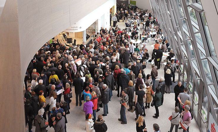 Die Bruckneruni lädt zum Tag der offenen Türe im neuen Gebäude. Foto: Wolfgang Kunasz/cityfoto