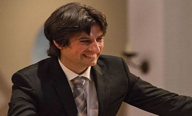 Dirigent und Leiter der Sinfonia Christkönig Eduard Matscheko Foto: Ulrike Altmüller-Matscheko