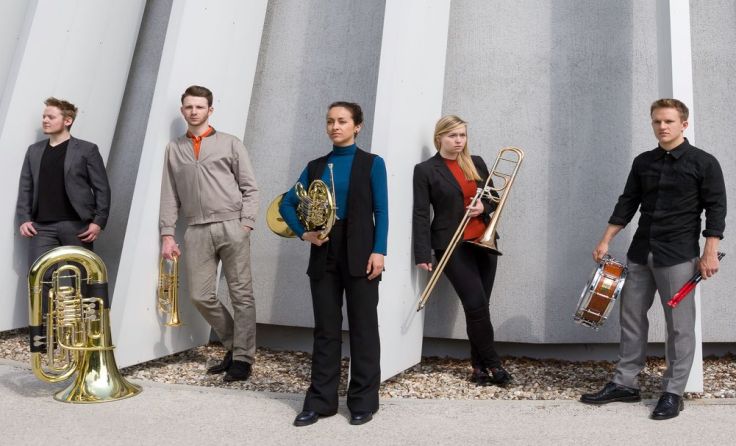 Studierende des Instituts für Blechblasinstrumente und Schlagwerk. Foto: Jürgen Grünwald