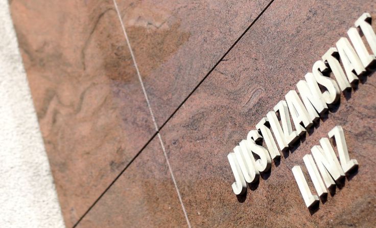 Der 37-jährige wurde in die Justizanstalt Linz gebracht. Foto: Volker Weihbold