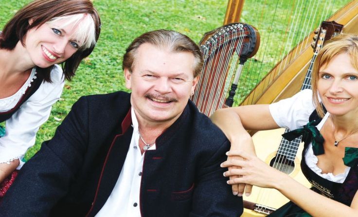 Der Salzburger Saitenklang mit Sabine Kraus, Wilfried Scharf und Roswitha Steindl Foto: privat