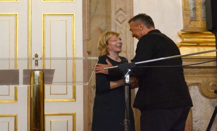 Preisträgerin Birgit Koblinger mit Hubert von Goisern Foto: Sarah Marchant