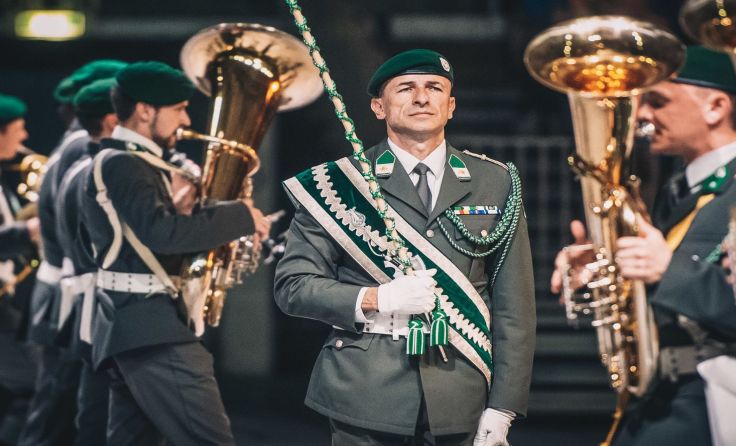 Der Musikmeister gibt den Takt vor. Foto: Carina KARLOVITS/HBF 