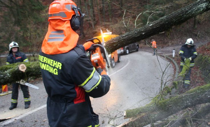 In ganz Oberösterreich war die Feuerwehr im Einsatz. Foto: FOTOKERSCHI.AT/FF Leonding