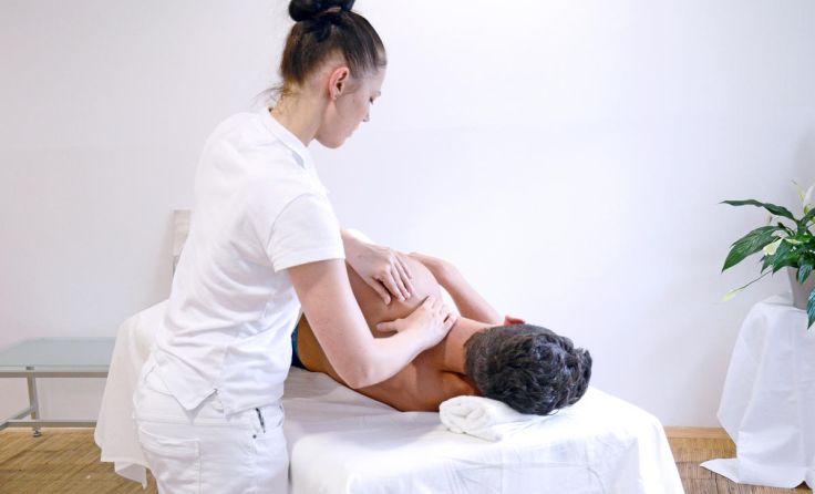 Heilmassage (Foto: Vitalakademie)