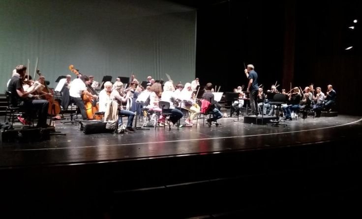 Das Bruckner Orchester bei der ersten Probe nach Corona im Musiktheater. (Foto: Tips/Seyringer)