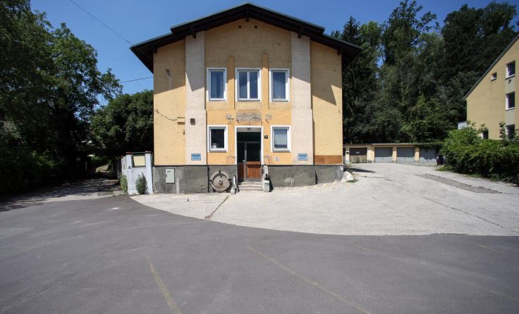 Ehemalige "Schießhalle" - Archivbild (Foto: Volker Weihbold)