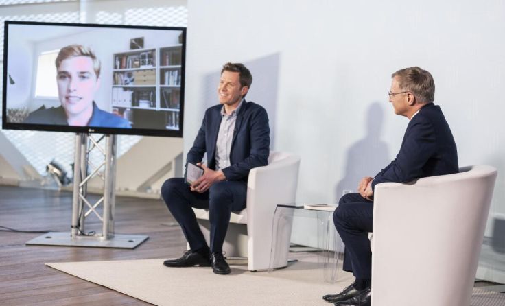 Doris Berger, Moderator Florian Danner, Landeshauptmann Stelzer (Foto: Land OÖ/Max Mayrhofer)