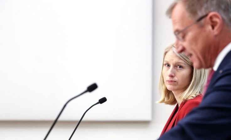 Landeshauptmann Stelzer und seine Stellvertreterin Christine Haberlander (Foto: Volker Weihbold)