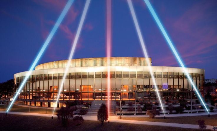 Das Brucknerhaus sorgt mit virtuellen Kurzkonzerten für weihnachtliche Stimmung. (Foto: LIVA)