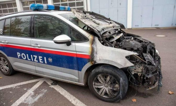 Im November wurde ein Polizeiauto angezündet. (Foto: LPD OÖ/Michael Dietrich)