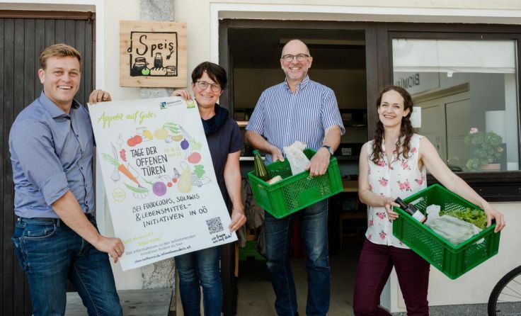 Landesrat Stefan Kaineder besucht die FoodCoop in Andorf. (Foto: Land OÖ/Werner Dedl)