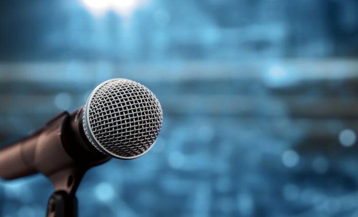 Im Kultur Hof wirds wortreich. (Foto: Eakrin/stock.adobe.com)