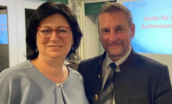 Nationalratsabgeordnete Rosa Ecker und Landtagsabgeordneter David Schiessl (Foto: FPÖ OÖ)