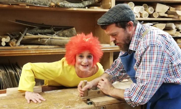Pumuckl und Meister Eder (Foto: theater tabor)