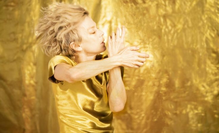 Tanz-Ikone Louise Lecavalier kommt zu den Posthof-TanzTagen. (Foto: Andre Cornellier)