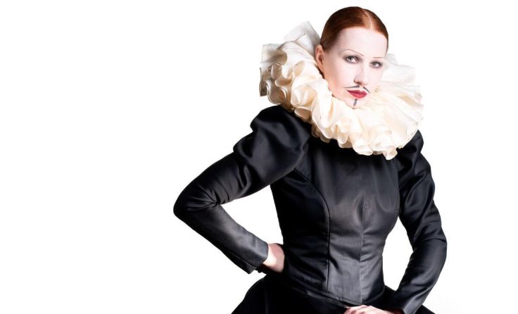 Birgit Minichmayr singt Shakespeare. (Foto: Sascha Kletzsch)