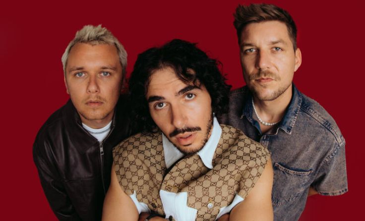 Das Indie-Trio ClockClock sorgt für energiegeladene Beats. (Foto: Niklas Kamp)
