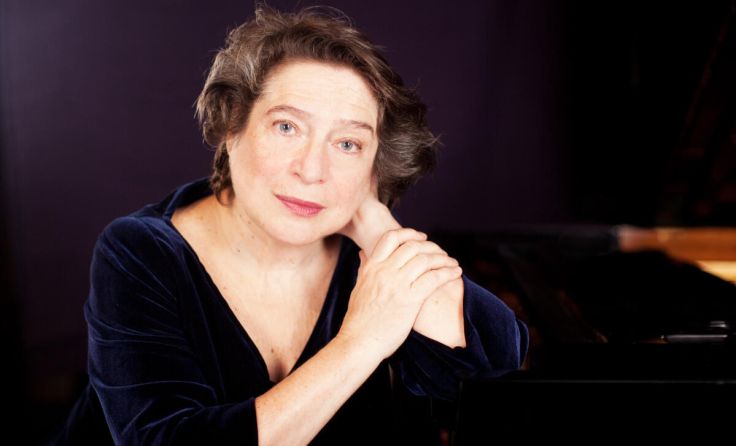 Elisabeth Leonskaja gastiert wieder im Brucknerhaus. (Foto: Julia Wesely)